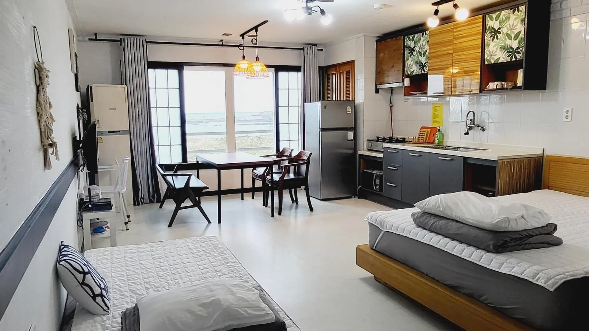 Morning Beach Pension Jeju Holiday home